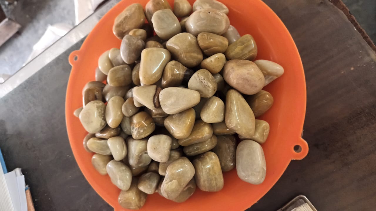 Pebbles 6